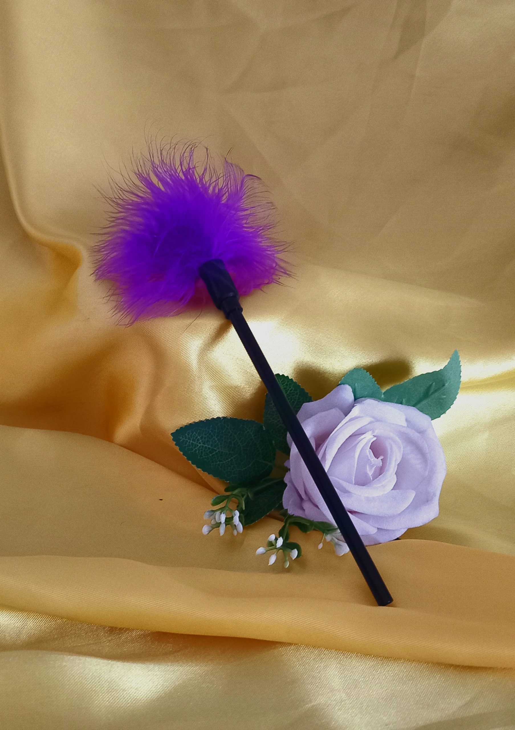 Feather flogger